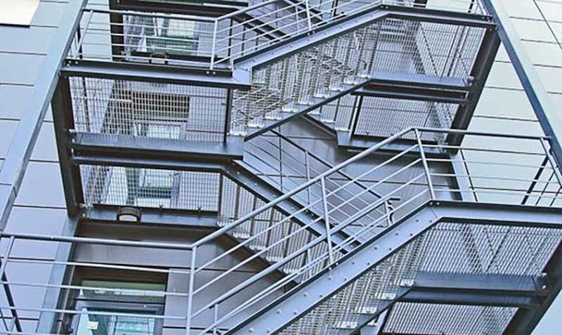 Thang thoát hiểm khi sảy ra cháy nổ