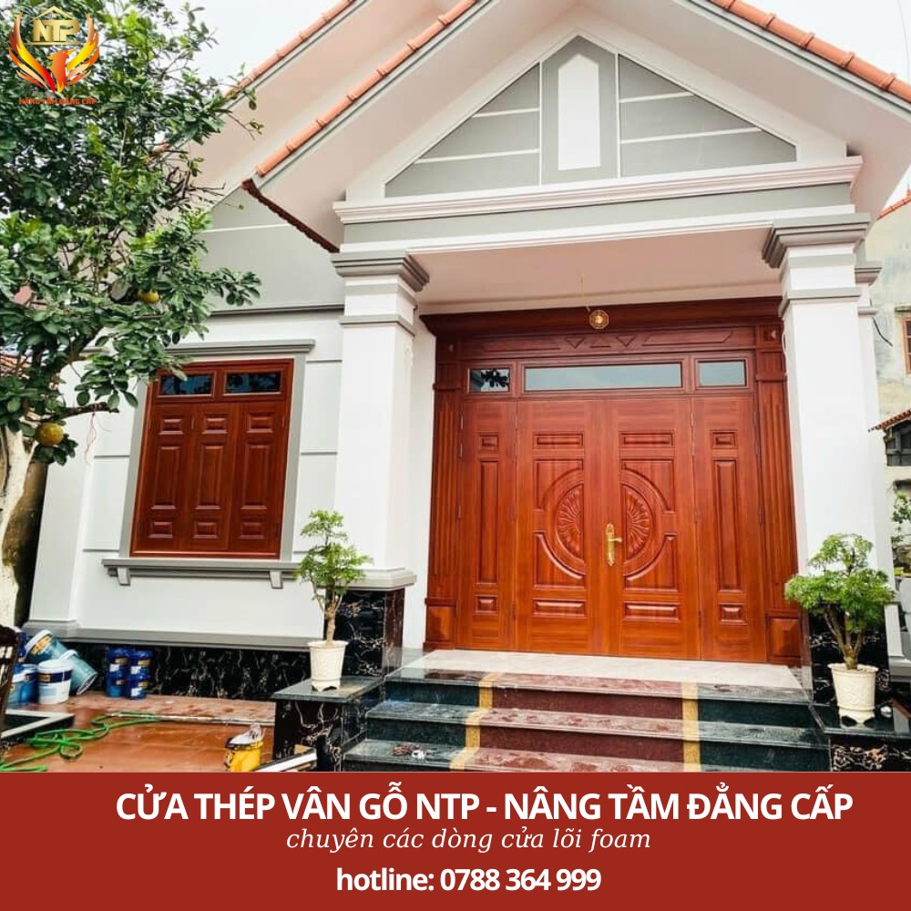Cửa thép vân gỗ 4 cánh huỳnh hoa cúc
