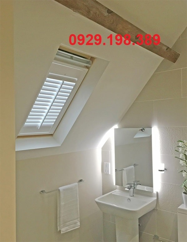 Cửa chớp nhôm làm cửa thôn gió cho nhà vệ sinh