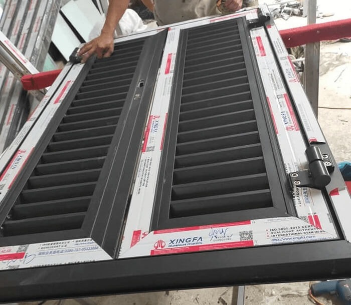 Cửa chớp nhôm xingfa lá sách - Vật Tư Xây Dựng NTP