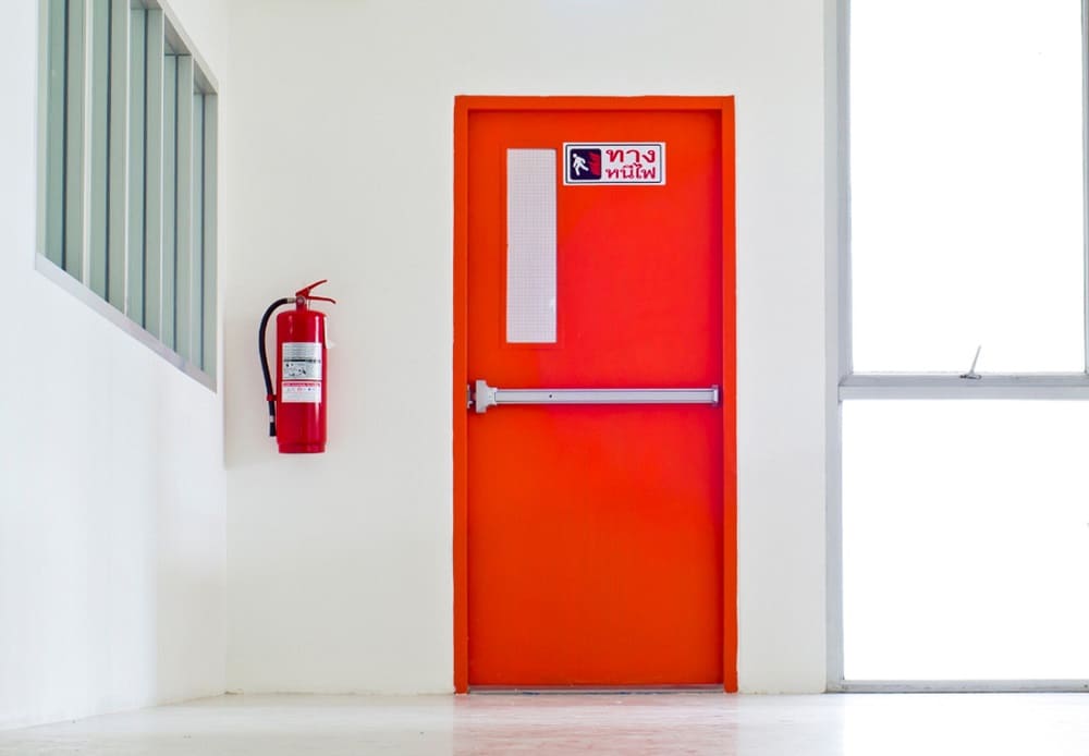 Cửa thoát hiểm chống cháy
