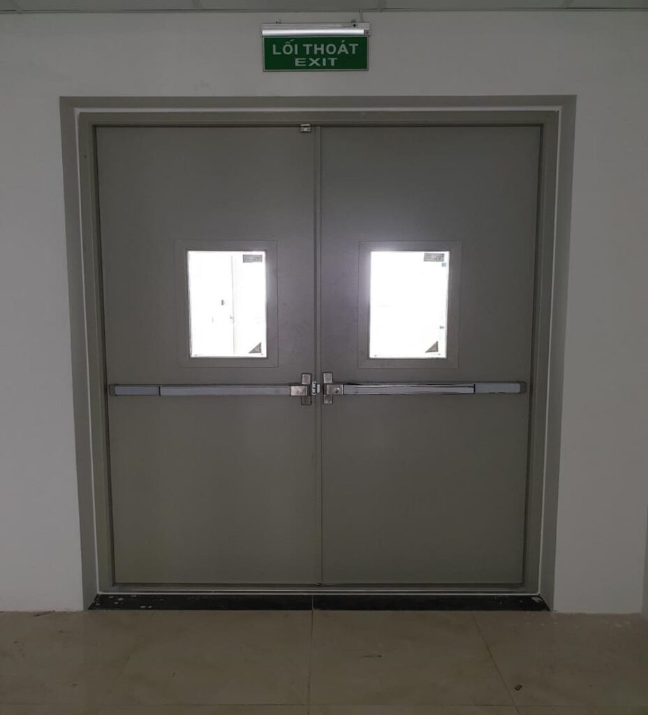 Cửa thoát hiểm chống cháy tại nhà xưởng