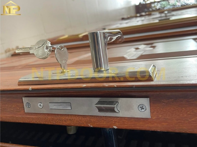 Khóa tay gạt nhà NTP