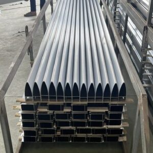 Lam chắn nắng đầu đạn