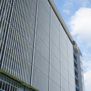 Alternative view of Lam chắn nắng hình hộp