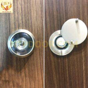 Alternative view of Mắt thần cửa mạ vàng